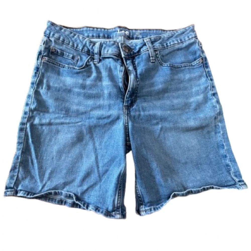 Vintage Lee Women's Light Blue Jean Shorts- Size 9